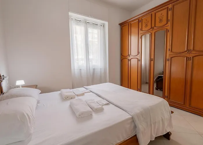 A Pochi Minuti A Piedi Dalla Di Riva Trigoso - - Al Mare Con Noi *